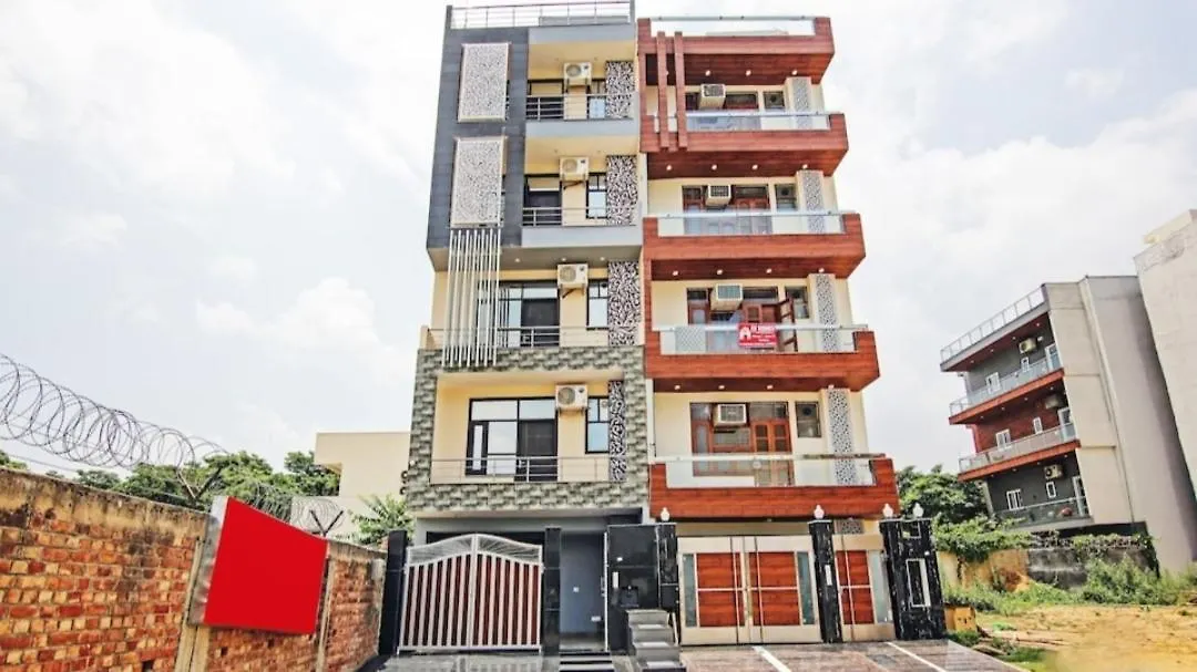 Rising 2 Otel Gurgaon